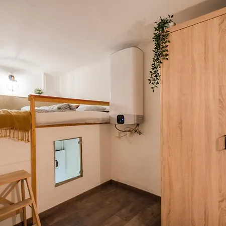 Bohemic Apartment Terrace & Jakuzzi & Sauna アパート ブダペスト