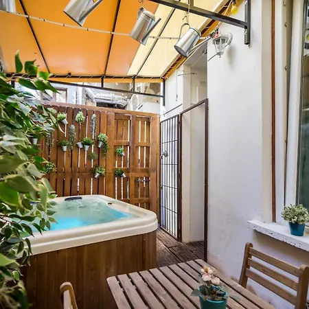 Bohemic Apartment Terrace & Jakuzzi & Sauna *