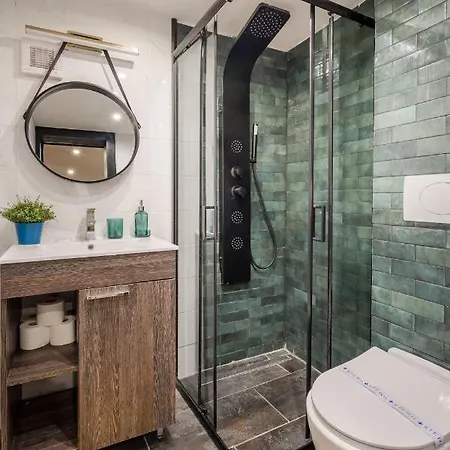 شقة Bohemic Apartment Terrace & Jakuzzi & Sauna